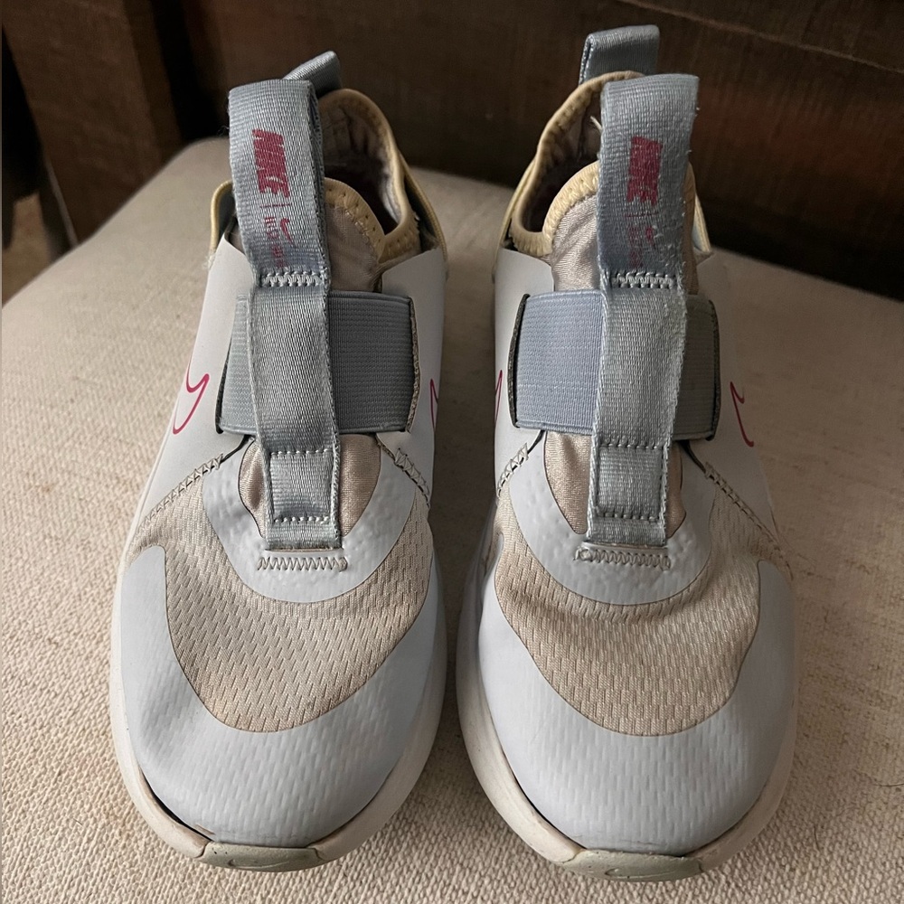 Girls Nike Flex Runners-Used good Condition